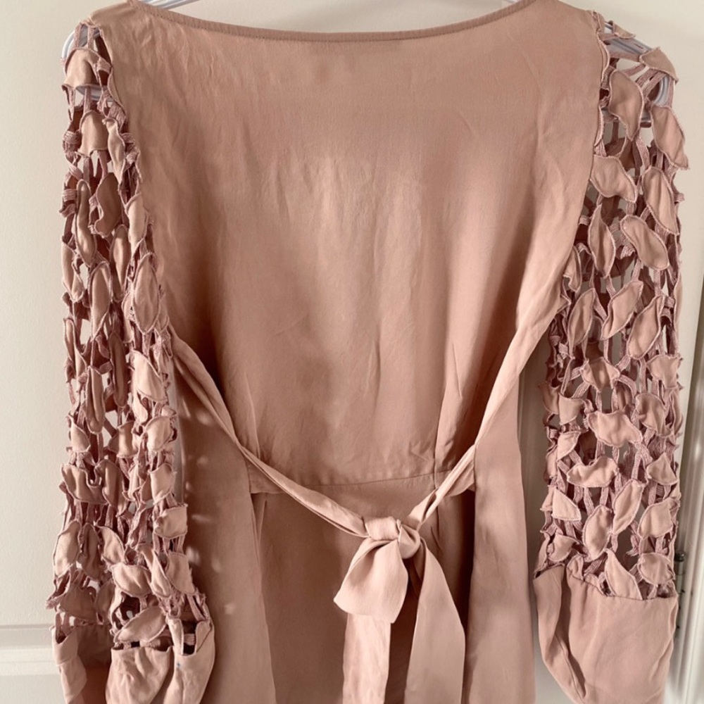 Amazing blouse bcbg - Picture 2 of 4